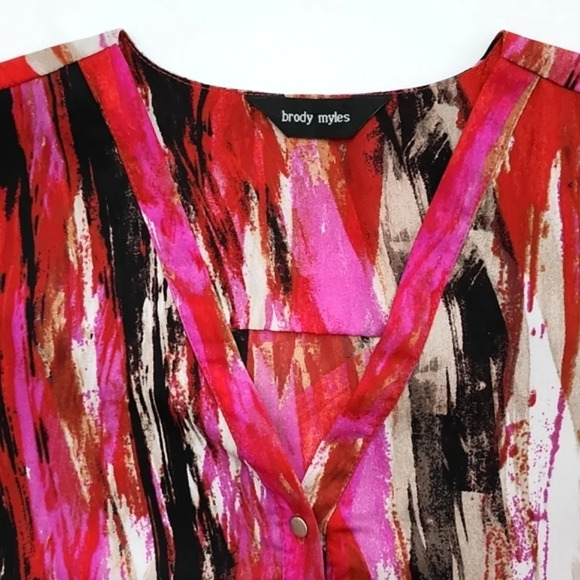 ⭐️3/ $30⭐️ Brody Myles Multi Pink Black 3/4 Length Sleeves V Neck Top Size M - Picture 4 of 13